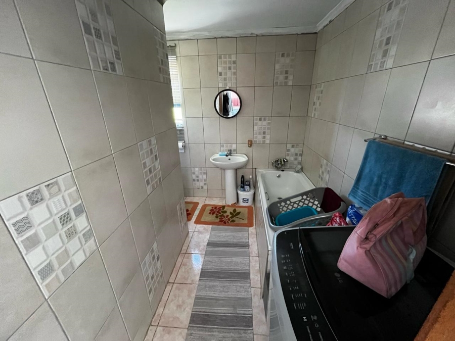3 Bedroom Property for Sale in Esselenpark Western Cape